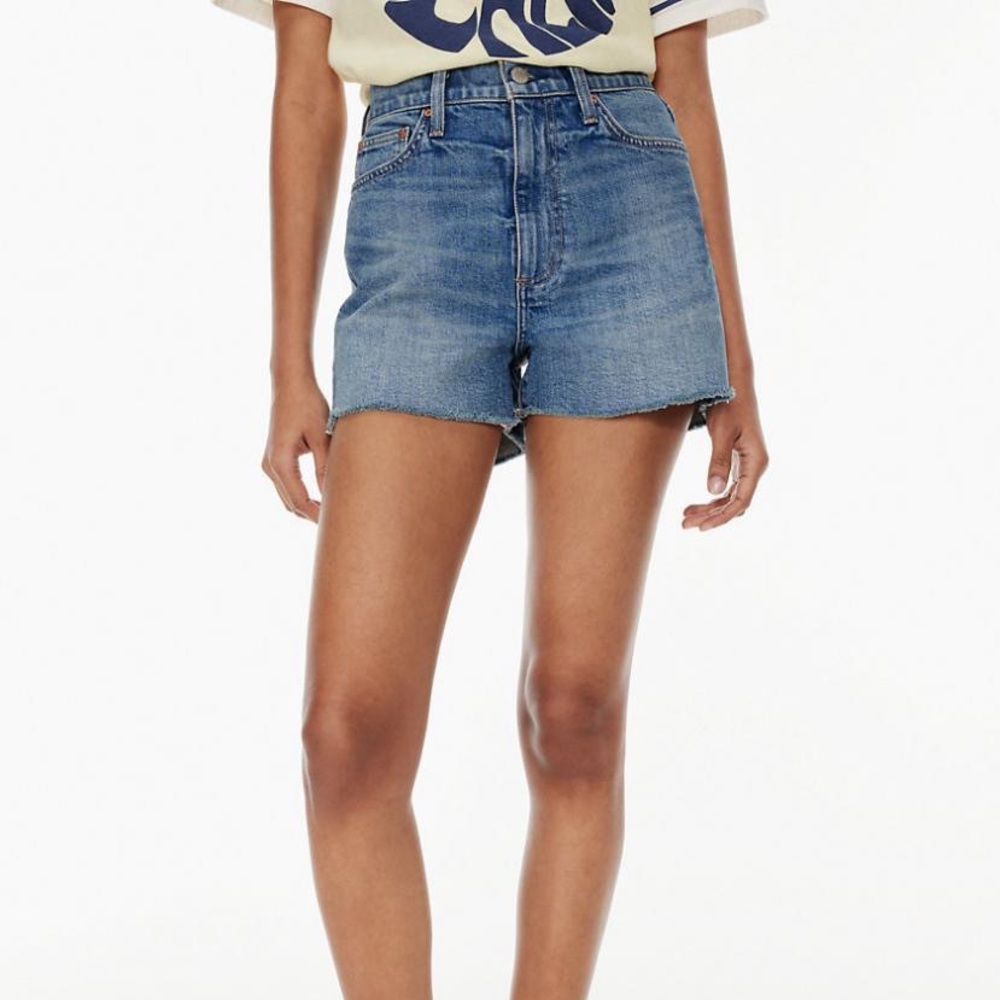 NWT Aritzia Denim Forum The Arlo ‘50s Short Size 28 5 Yrs Bleu With Love